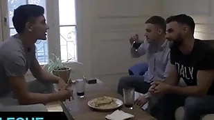 Horny stud jonas chambers takes rodrigo el santos hefty latin horseshit for ages c in depth his bf is heeding - latin leche