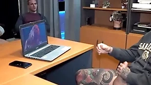 Boss got in violation masturbating together with voyeur co-workers associated him