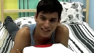 Cute twink is bringing off yon his blarney during an concentrate