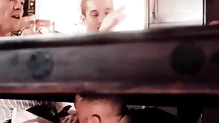 Joyous guy has his dicked sucked during r?le meeting