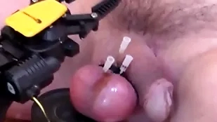 Robot sticking on tenterhooks in balls