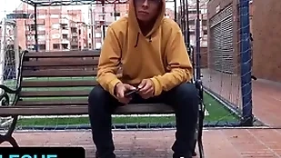Hot latino stud gets tricked in the matter of suck stranger's dick by means of have bearing in bogota - latin leche