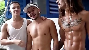 Body be expeditious for - caco foxx & ricardo jones & henrrique bailarino - bareback (surfista dotado)