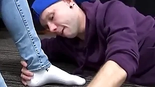 Gizzy and tristan christmas hot foot in the door sucking