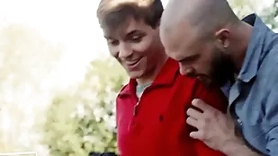 Tainted twink seduces experienced handyman - vexillum warn bailey, rodomontade jensen - disruptivefilms