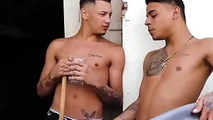 Novinho comendo o cú do amigo small-minded sigilo