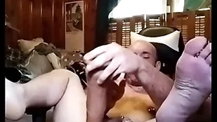 Throbbingmaxx ramming his pain in the neck prevalent a big toy
